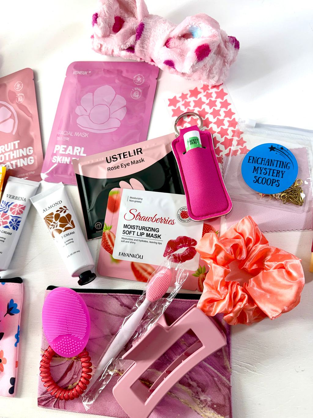 GIRLS NIGHT BOX (32+ ITEMS)
