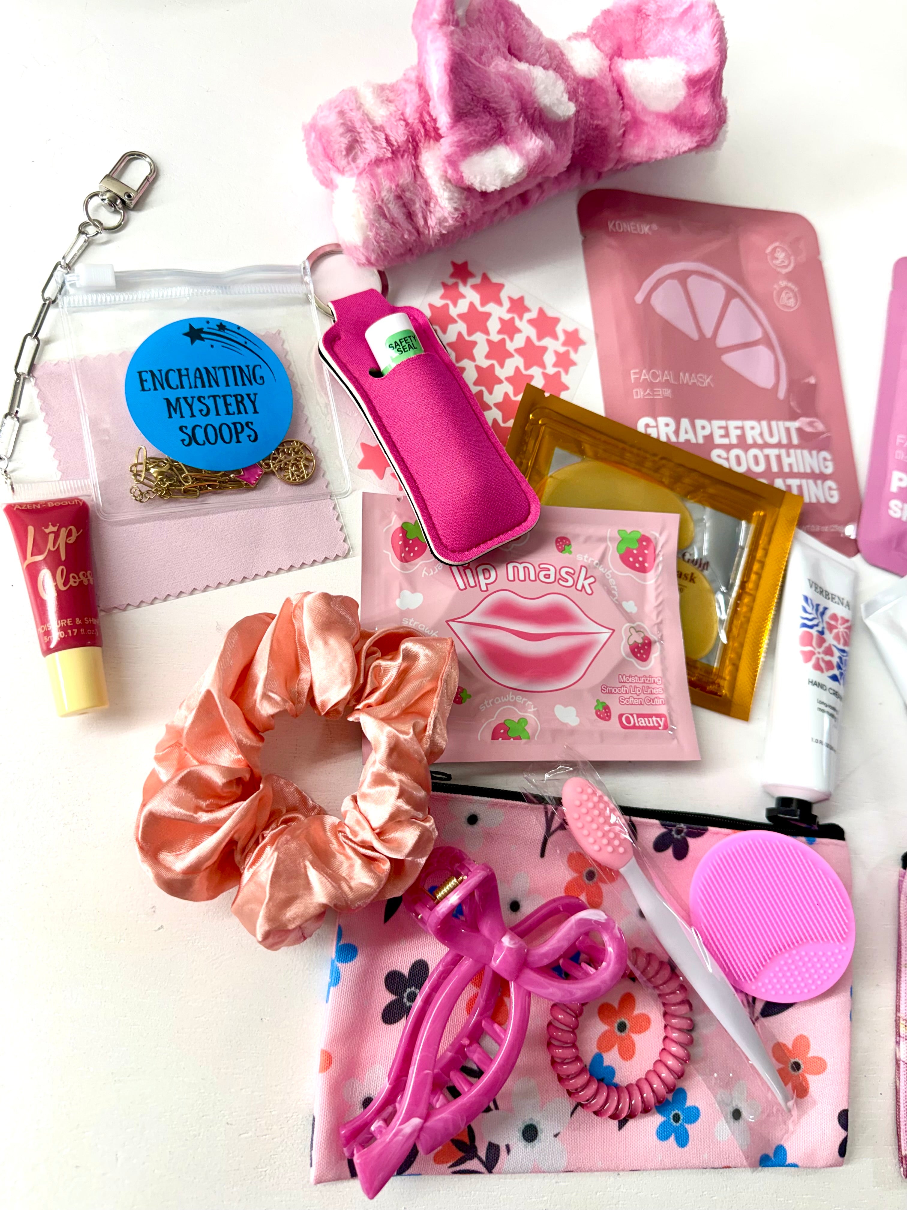 GIRLS NIGHT BOX (32+ ITEMS)
